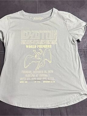 Led Zeppelin Graphic Tee in Light Gray
